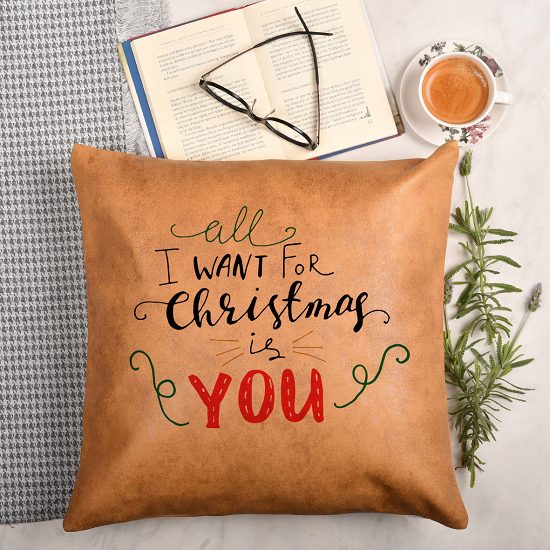 All I Want For Christmas is You - Premium Μαξιλάρι Με Γέμιση Καμηλό Δερματίνη