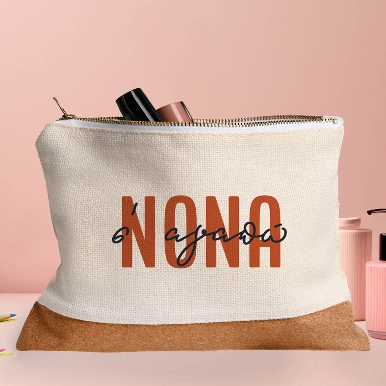 Νονά - Τσαντάκι - Νεσεσέρ